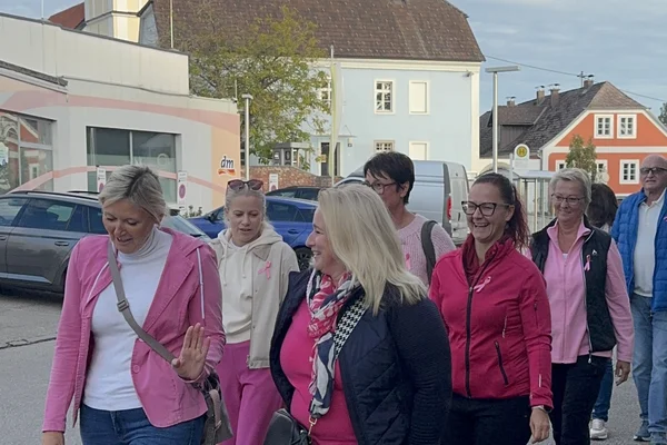 Pink Walk in Leonding with the Mayor