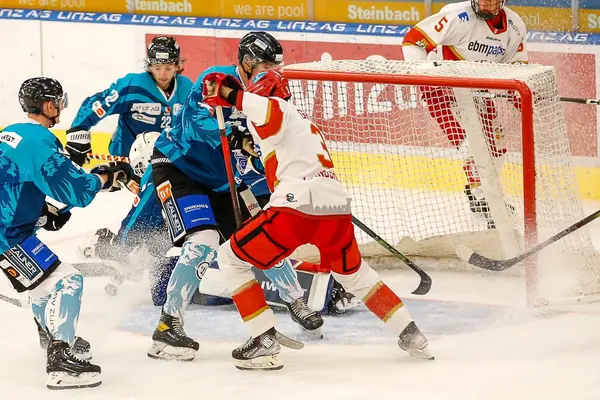 Eisiger Aufstieg: Wie die Eishockeyakademie Talente formt und fördert