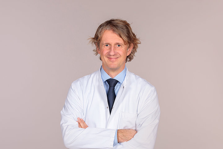 Portraitfoto Dr. Jörg Auer